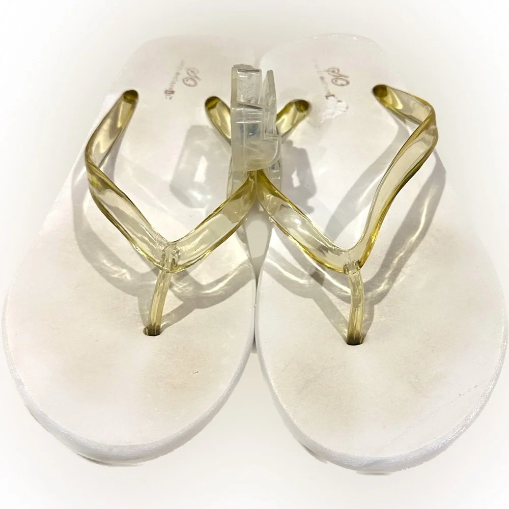 SO® Women's Platform Flip-Flop Wedge Sandals. Very Flattering! sz 8 Super Cute!